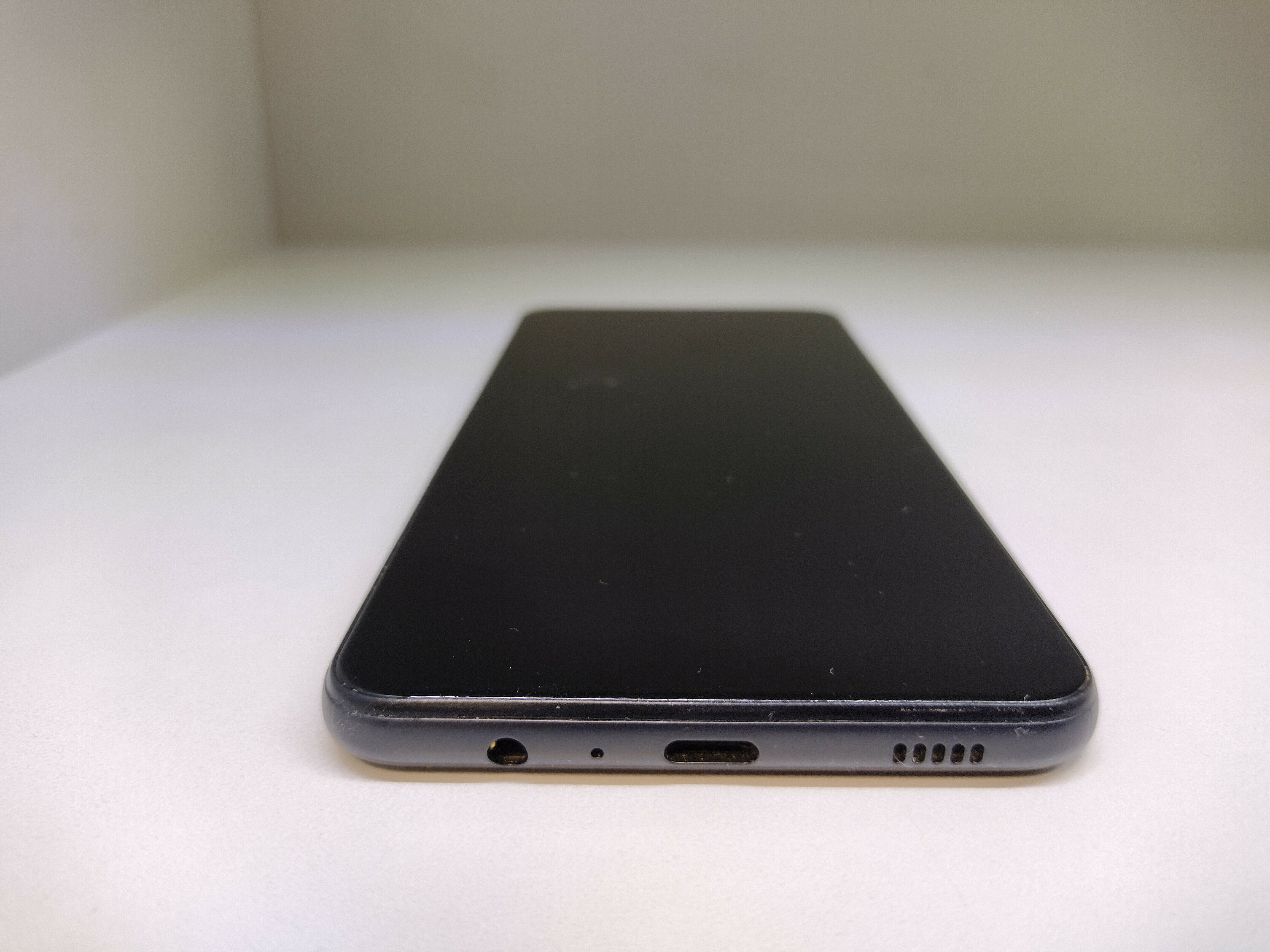 telefon-samsung-a12-opis-typ-smartfon