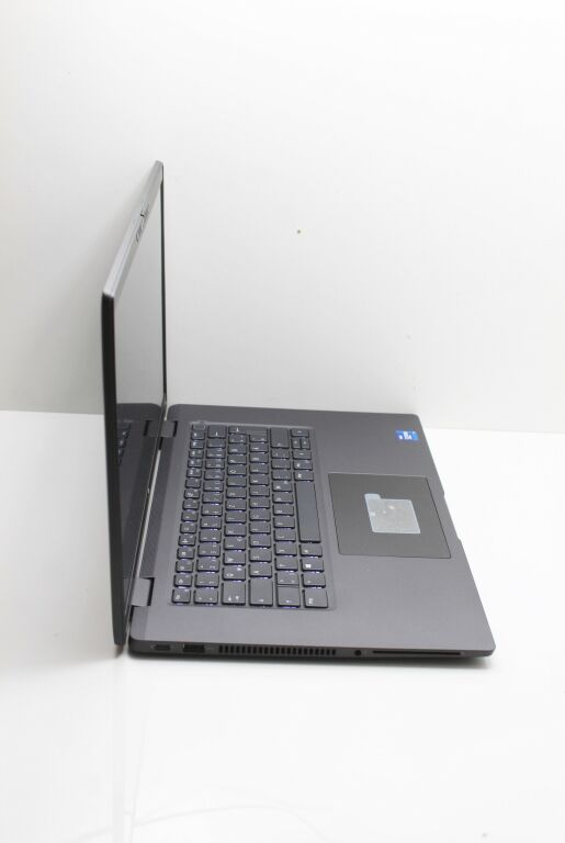 LAPTOP DELL LATITUDE 7520 I7 1185G7 16 256 GB SSD