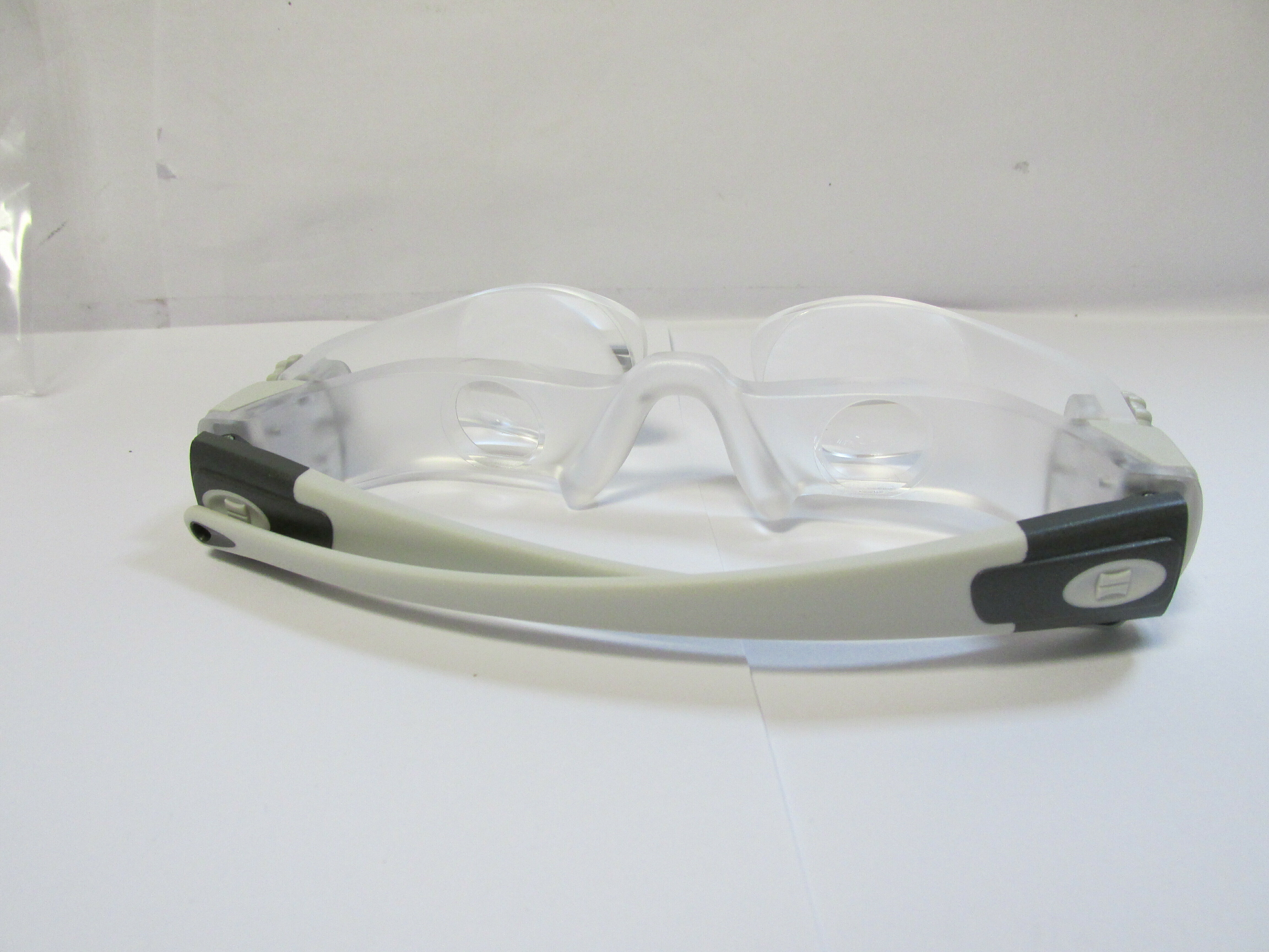 okulary-z-lupa-eschenbach-max-detail-162451-stan-uzywany