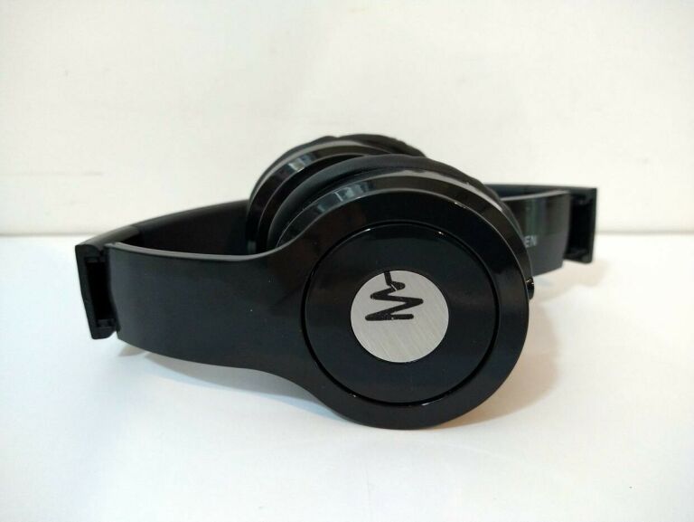 sluchawki-magnussen-w1-polecam-rodzaj-sluchawek-nauszne