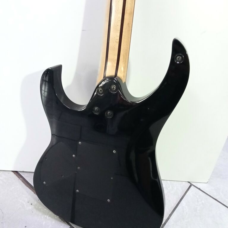 GITARA ELEKTRYCZNA CORT X6 POKROWIEC