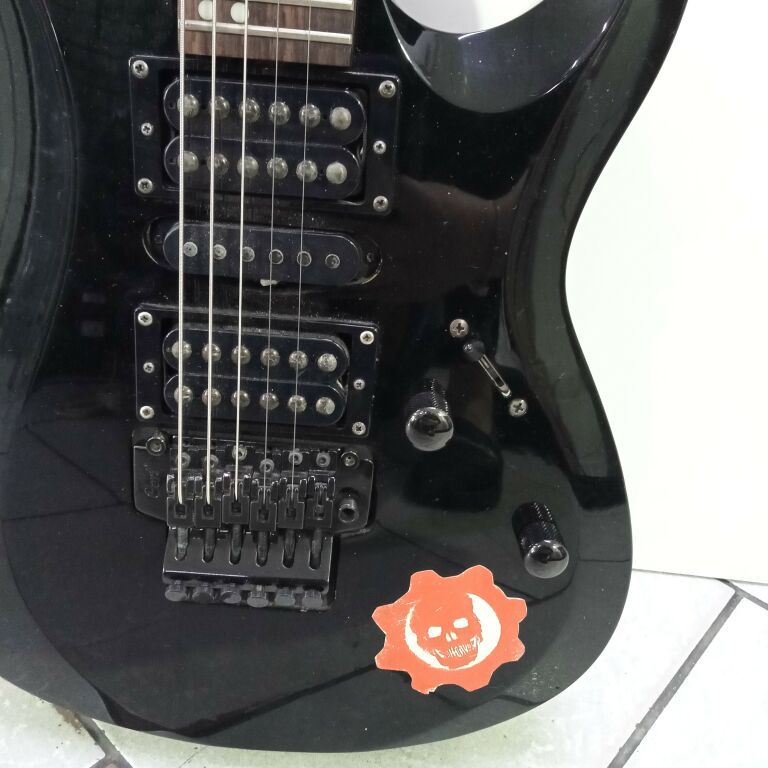 GITARA ELEKTRYCZNA CORT X6 POKROWIEC