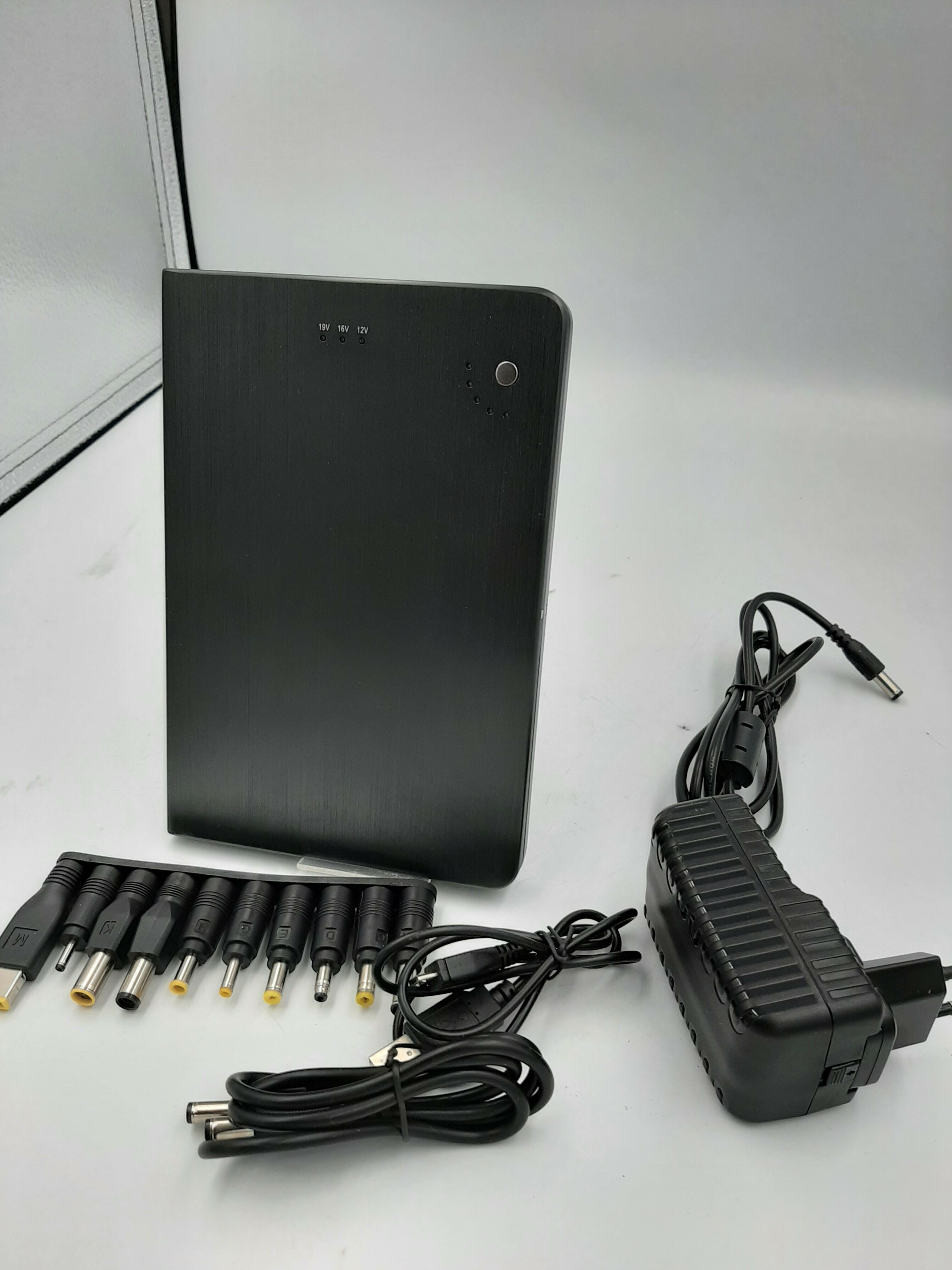 powerbank-mp-16000-kolor-srebrny