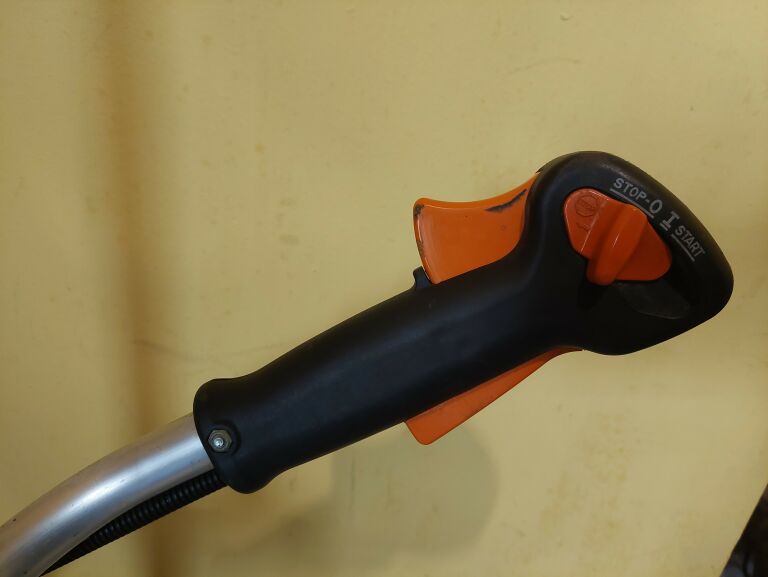 kosa-spalinowa-podkaszarka-stihl-fs-90-r-szelki-kazimierza-wielkiego-37-olkusz