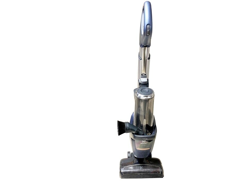 odkurzacz-pionowy-electrolux-pure-f9-stan-uzywany