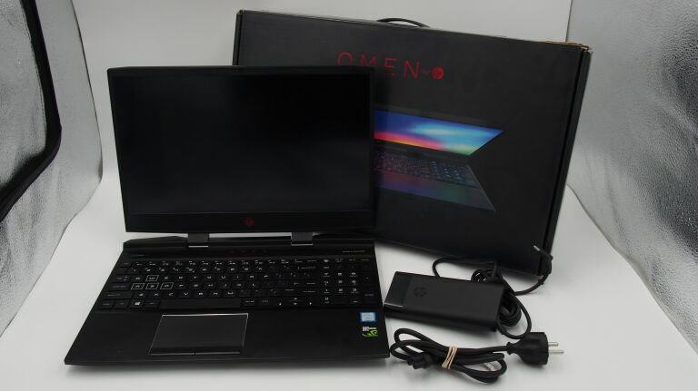 LAPTOP HP OMEN 15-DC0XXX KOMPLET