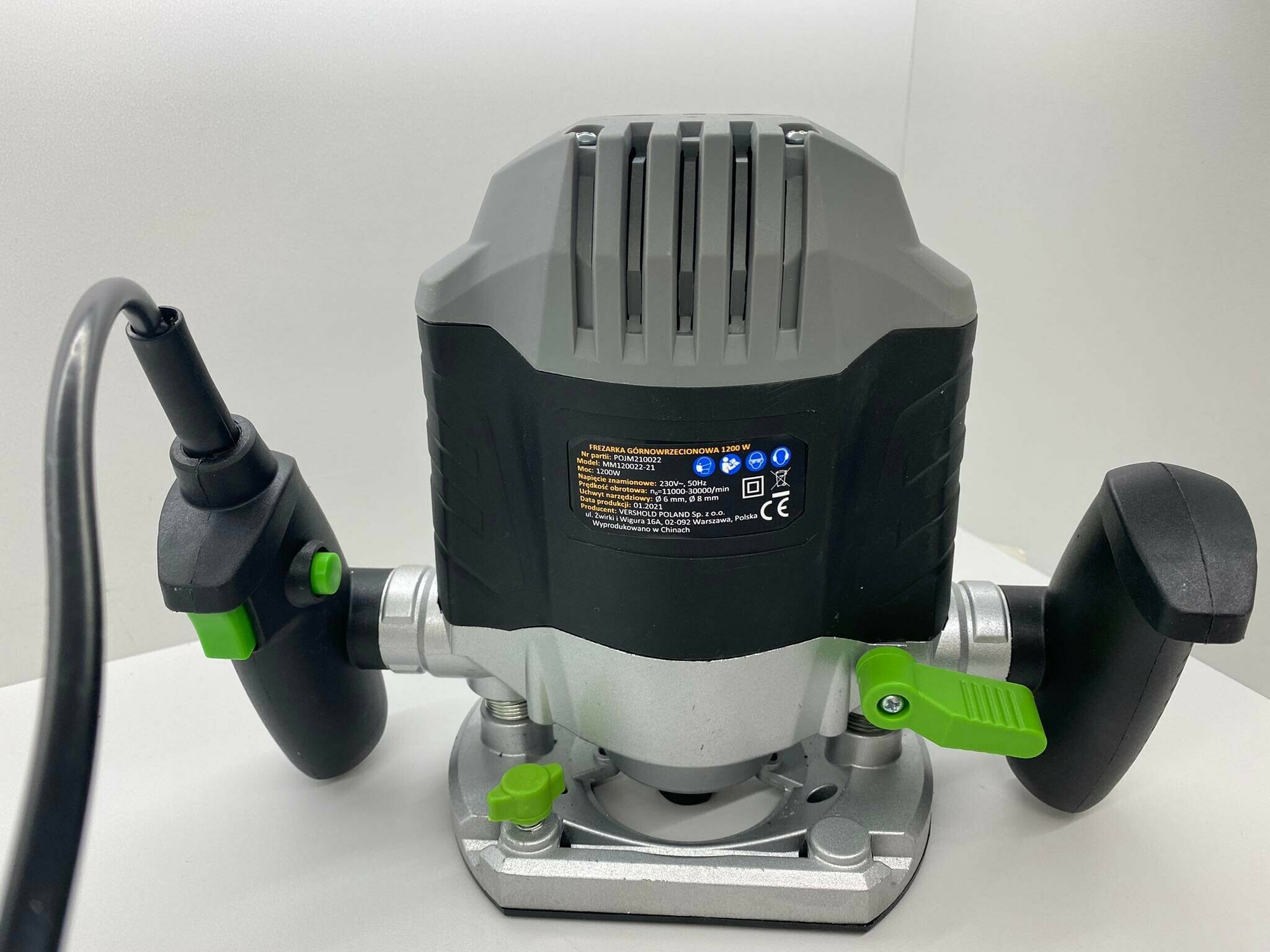 frezarka-gornowrzecionowa-niteo-1200wpud-rodzaj-frezarki-gornowrzecionowa