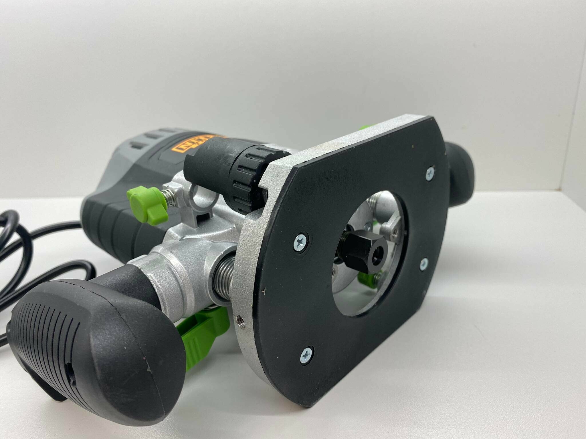 frezarka-gornowrzecionowa-niteo-1200wpud-marka-niteo-tools