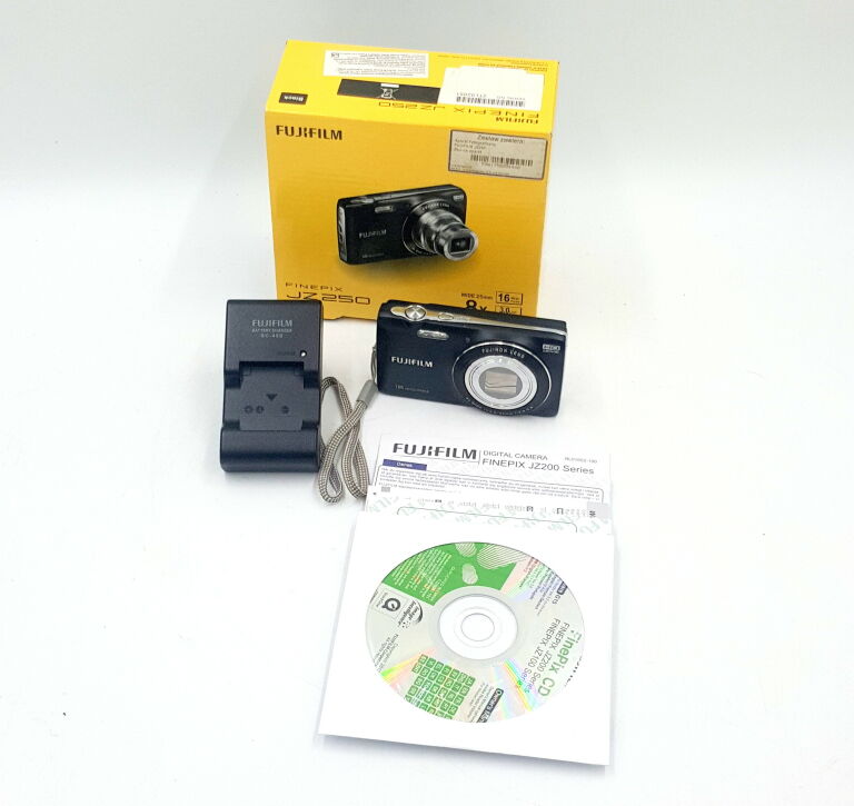APARAT FUJIFILM FINEPIX JZ 250