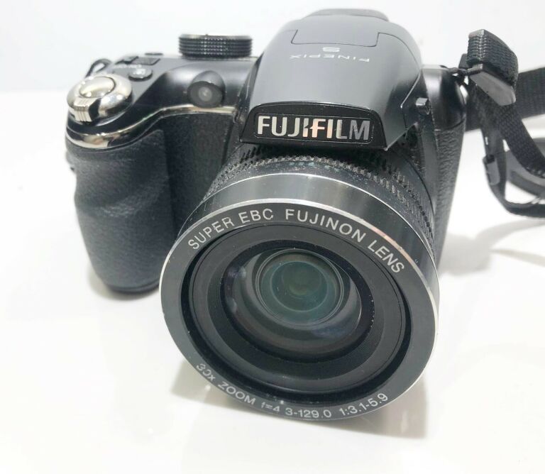 APARAT CYFROWY FUJIFILM FINEPIX S S4500