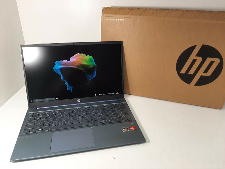 LAPTOP HP 15-EH1221NW 8G/SSD 512 WIN 10 GWARANCJA