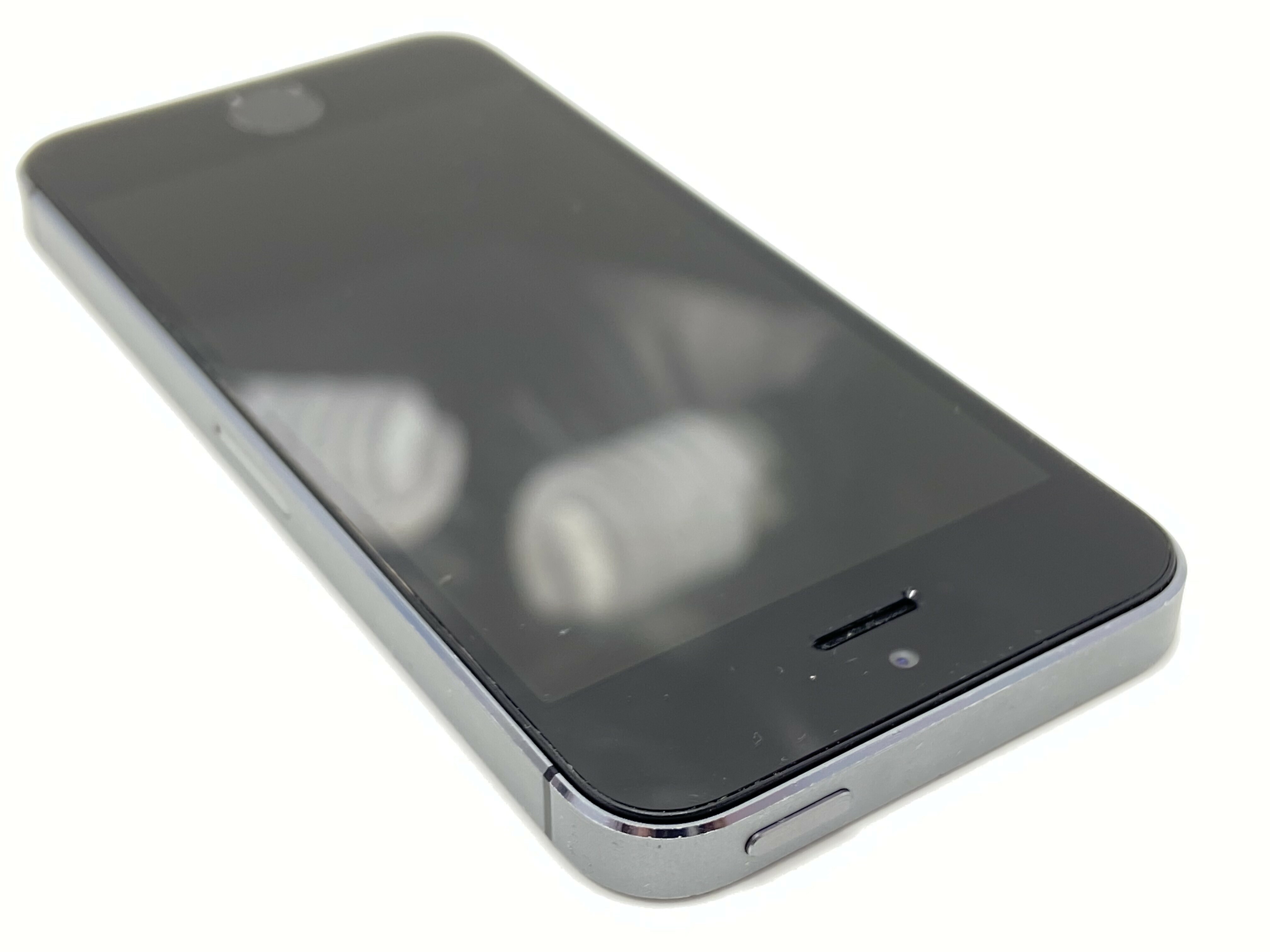 telefon-iphone-5s-1gb16-gb-gwiezdna-szarosc-system-operacyjny-ios