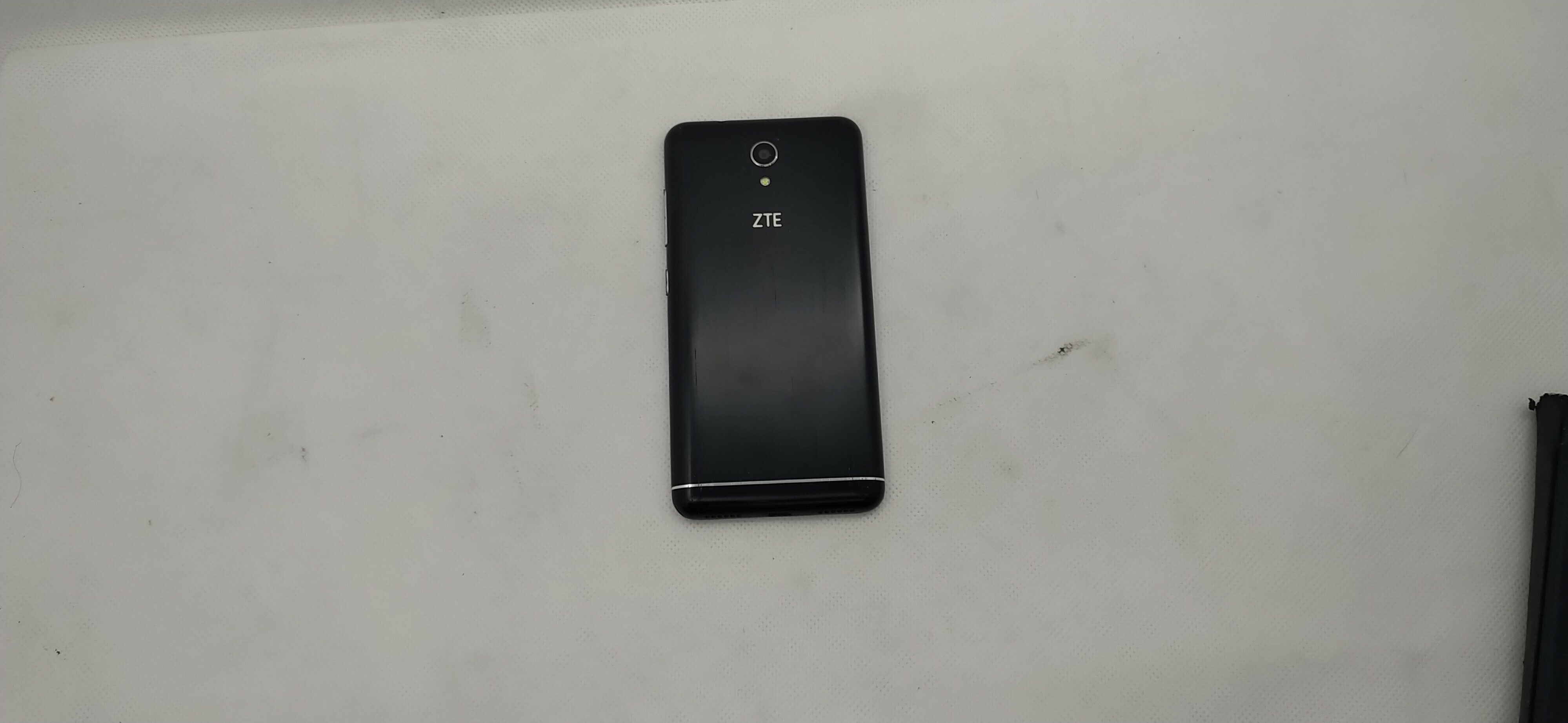 telefon-zte-blade-a510-typ-smartfon