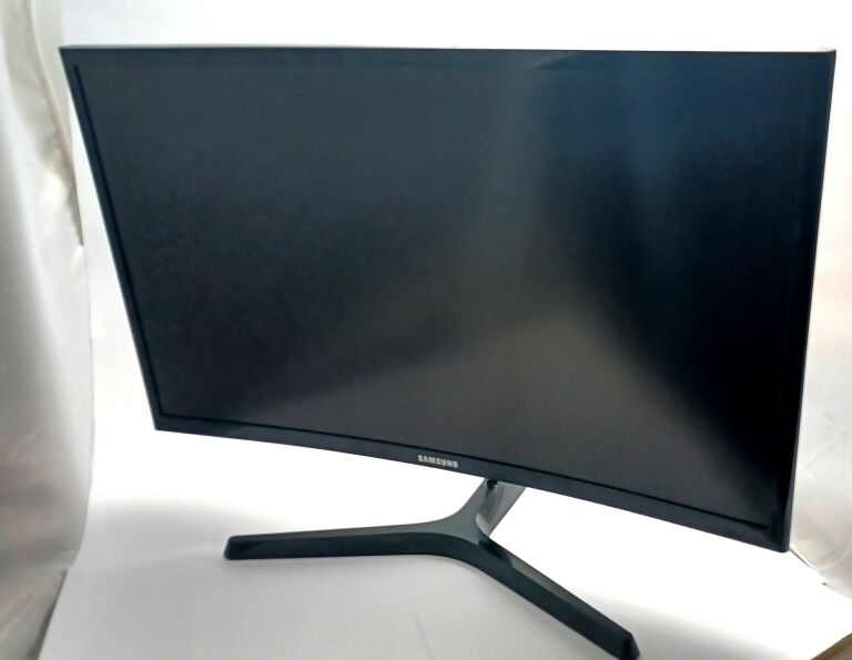 MONITOR SAMSUNG 24 CALE C24F396FHU + ZASILACZ
