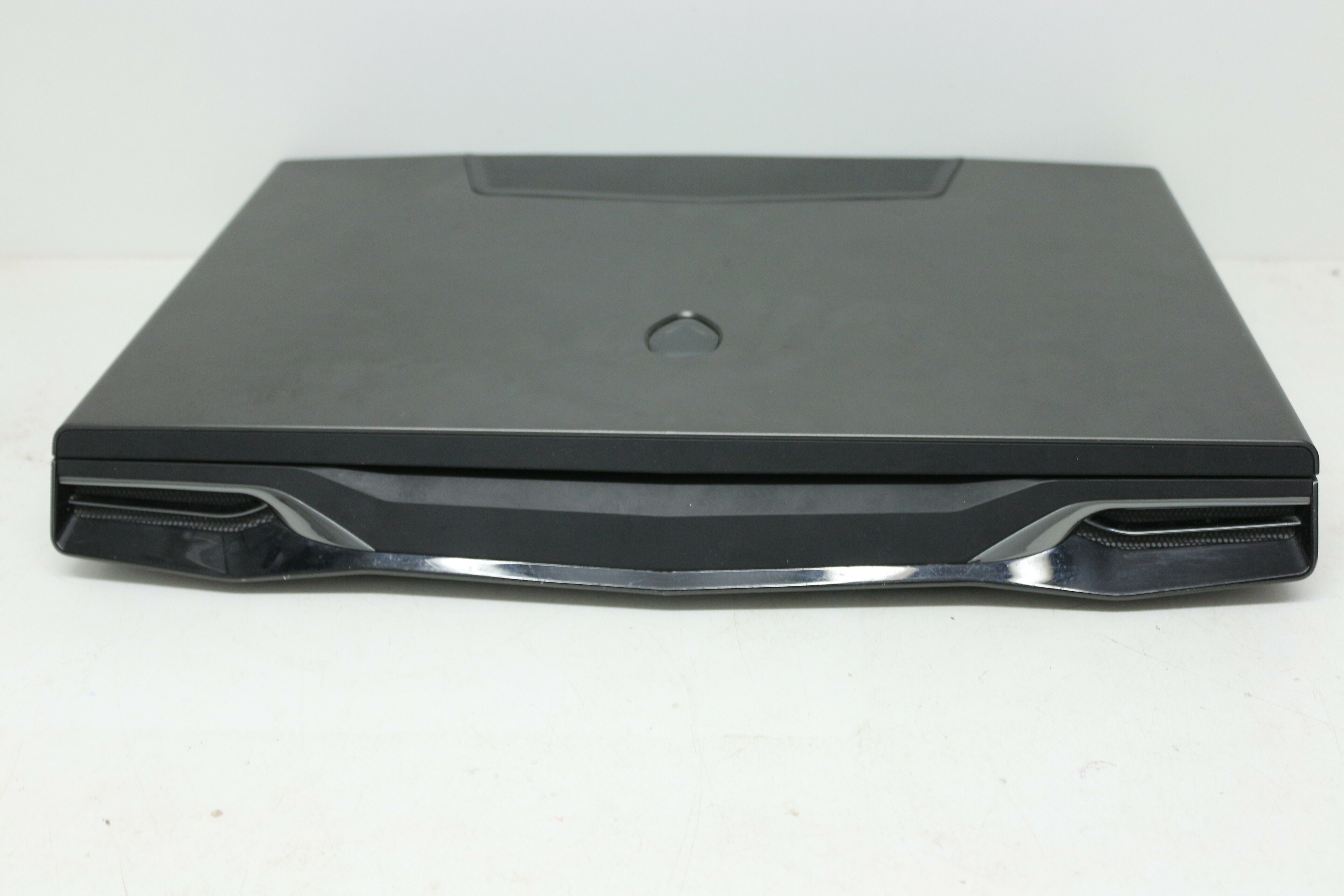 dell-alienware-p18-i7-16gb-ssd-radon-hd7970m-liczba-rdzeni-procesora-8