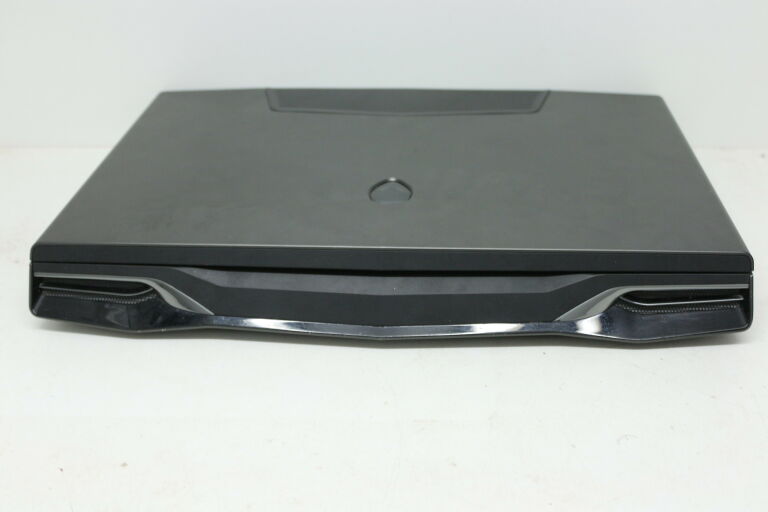 dell-alienware-p18-i7-16gb-ssd-radon-hd7970m-liczba-rdzeni-procesora-8