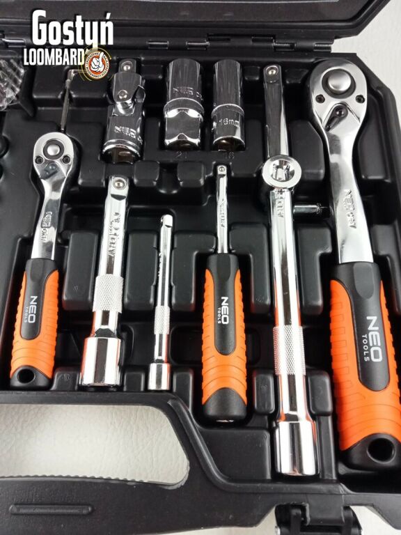 ZESTAW KLUCZY NEO TOOLS 73 ELEMENTY