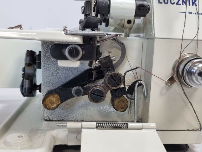 maszyna-do-szycia-owerlok-lucznik-fn-2-8-minilock-product-id