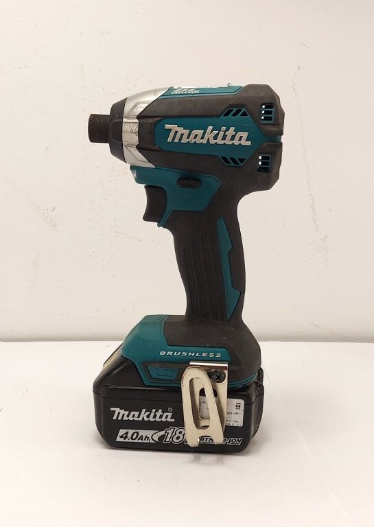 ZAKRĘTARKA MAKITA DTD 153 + AKU