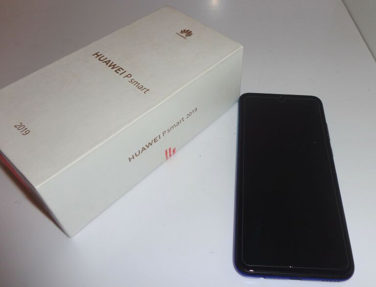 TELEFON HUAWEI P SMART 2019