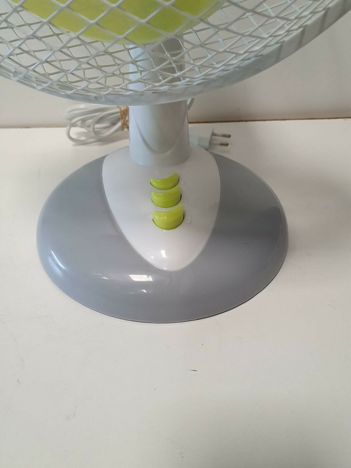 wiatrak-biurkowy-selecline-w-pudelku-ean-3245676443301