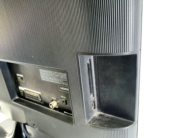 MONITOR SAMSUNG 24 FULL HD LED DVB-T LT24B300