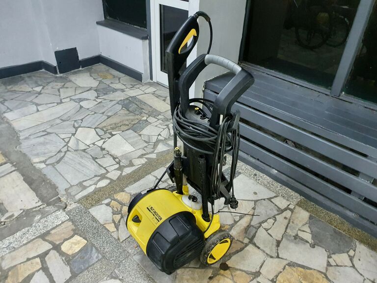 myjka-cisnieniowa-karcher-k-555m-plus-opis-stan-uszkodzony
