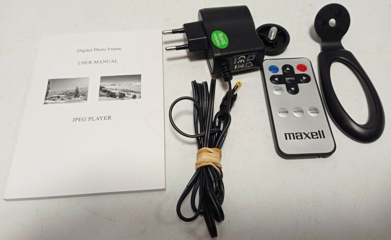 ramka-cyfrowa-digital-photo-frame-dpf71-ean-4902580731274