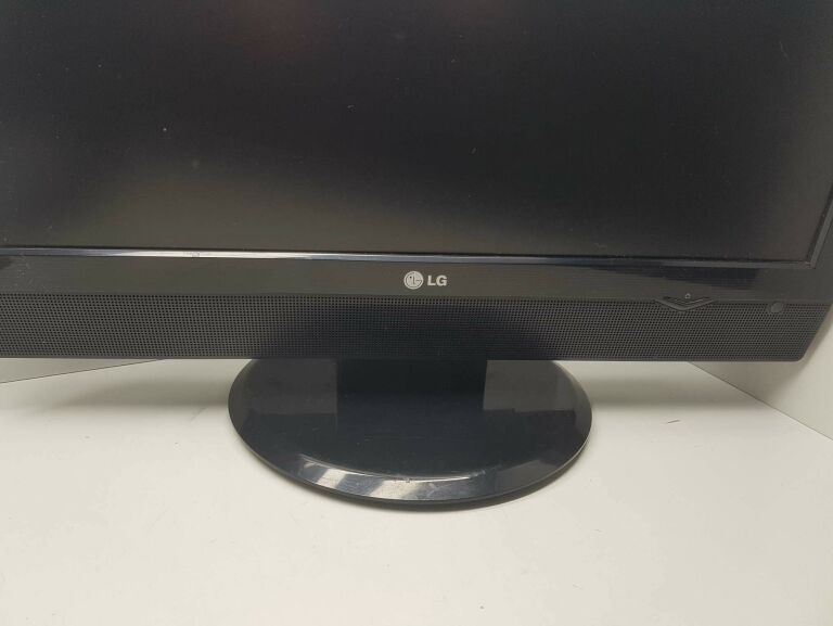MONITOR/TV 22" M208W