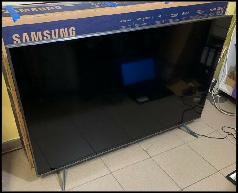 TELEWIZOR SAMSUNG UE55TU7102K CRYSTAL UHD 4K