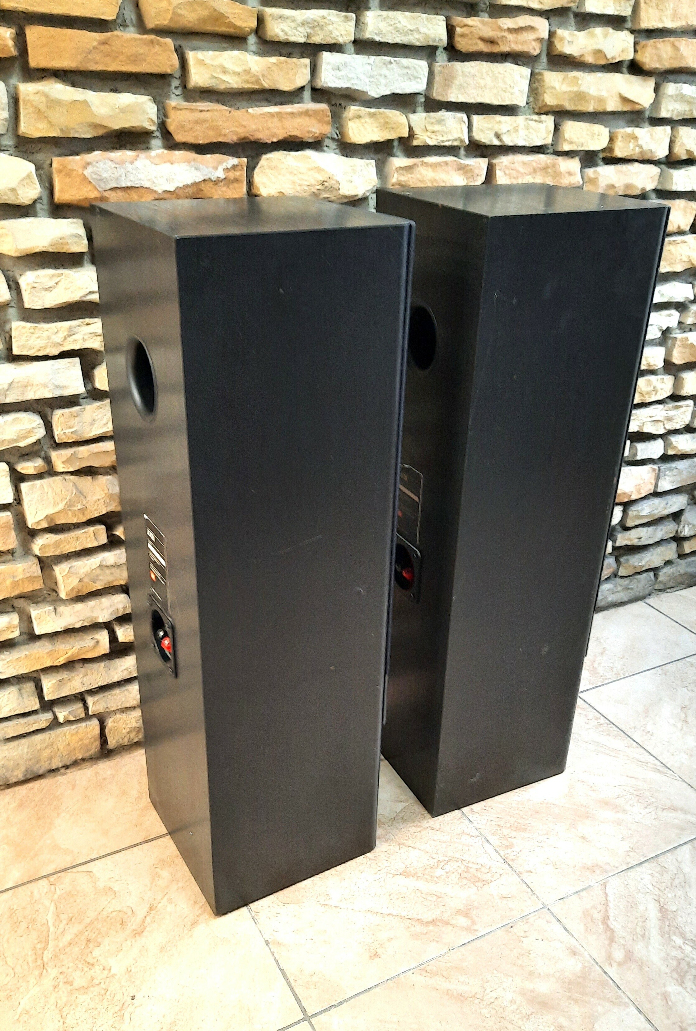 kolumny-podlogowe-jbl-lx700-odbior-osobisty-kod-producenta-700