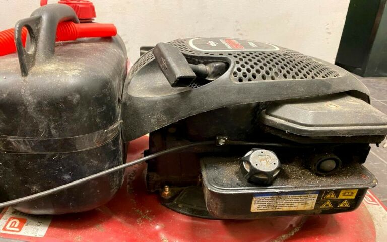 kosiarka-briggs-stratton-158cc-series-500-z-kosze-pojemnosc-kosza-70