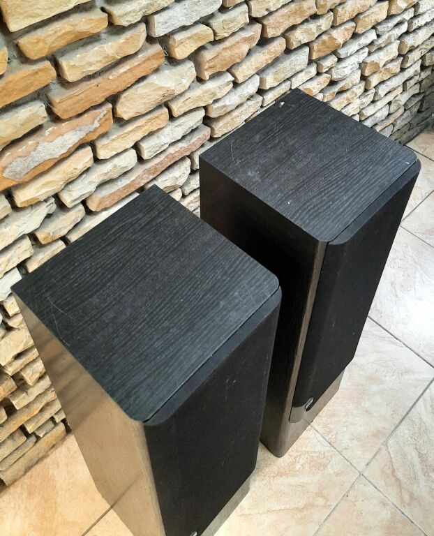 kolumny-podlogowe-jbl-lx700-odbior-osobisty-model-lx700