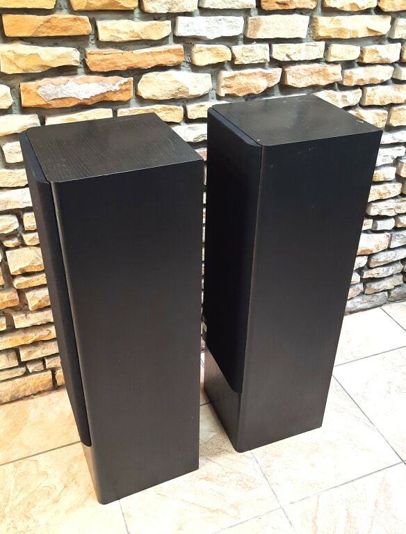 kolumny-podlogowe-jbl-lx700-odbior-osobisty-marka-jlb