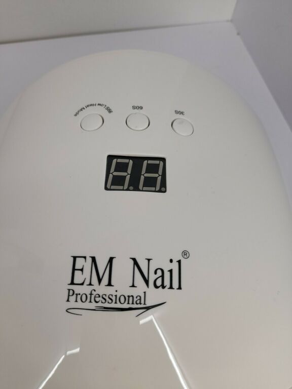 LAMPA EM NAIL LED UV