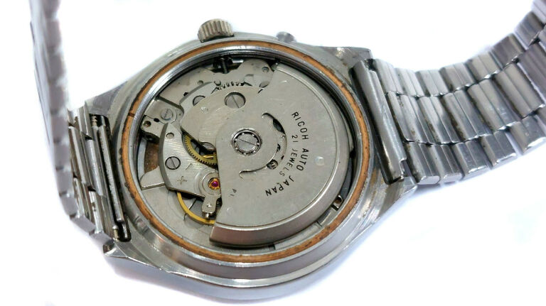 ZEGAREK MĘSKI AUTOMATYCZNY RICOH LATA 70 (OPIS)