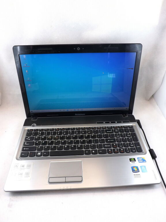 LAPTOP LENOVO IDEAPAD Z560 20060 WIN10/4GB RAM I3