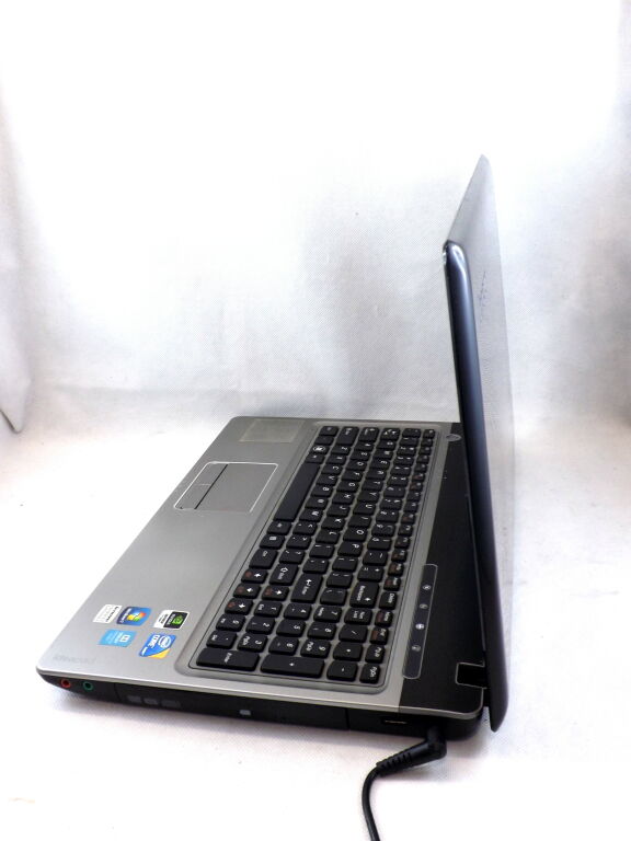 LAPTOP LENOVO IDEAPAD Z560 20060 WIN10/4GB RAM I3