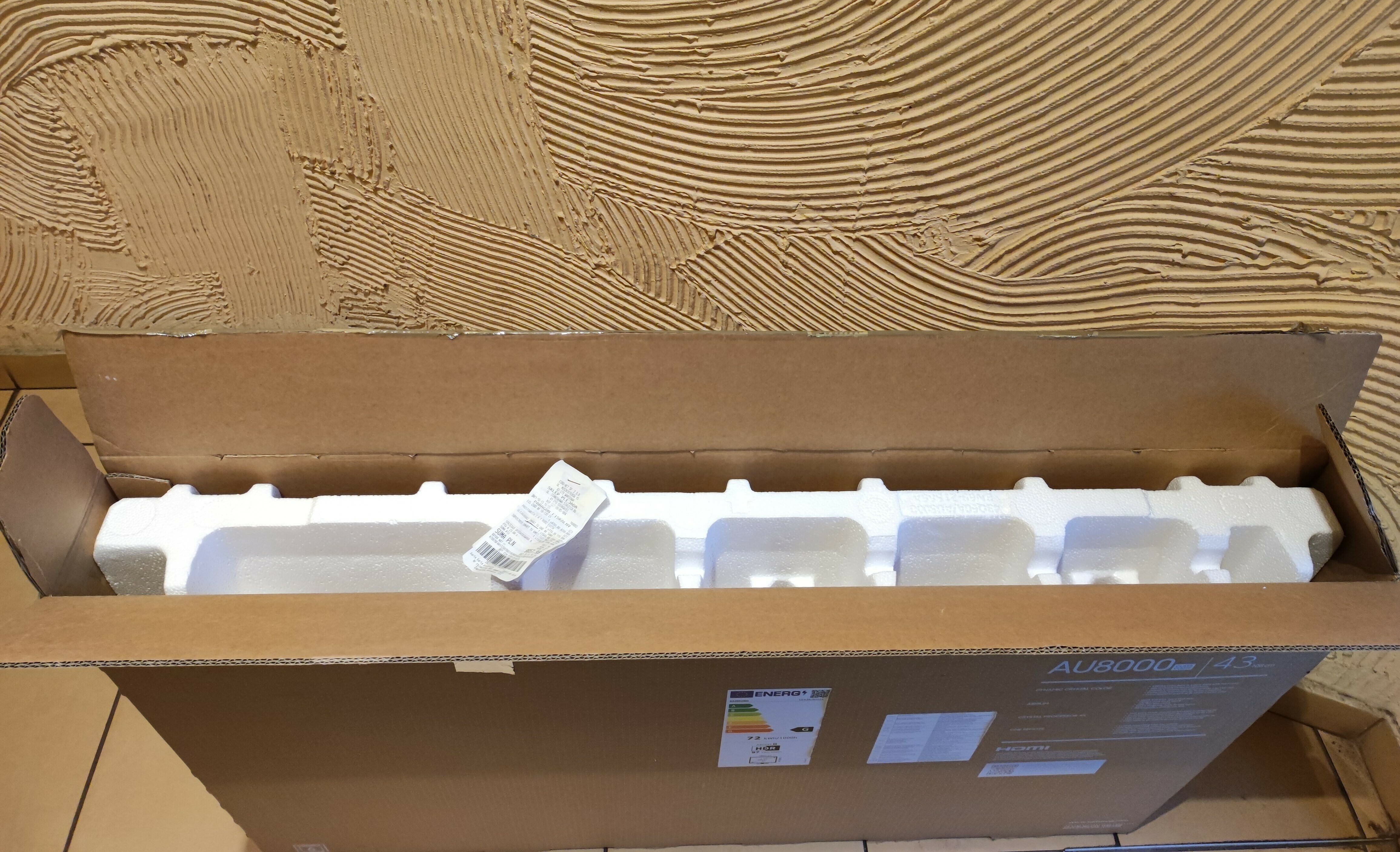 samasung-smart-tv-ue43au8002kxxh-stan-11323-2