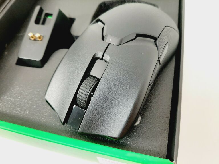 MYSZ RAZER VIPER ULTIMATE MOUSE DOCK JAK NOWA