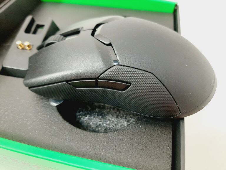MYSZ RAZER VIPER ULTIMATE MOUSE DOCK JAK NOWA