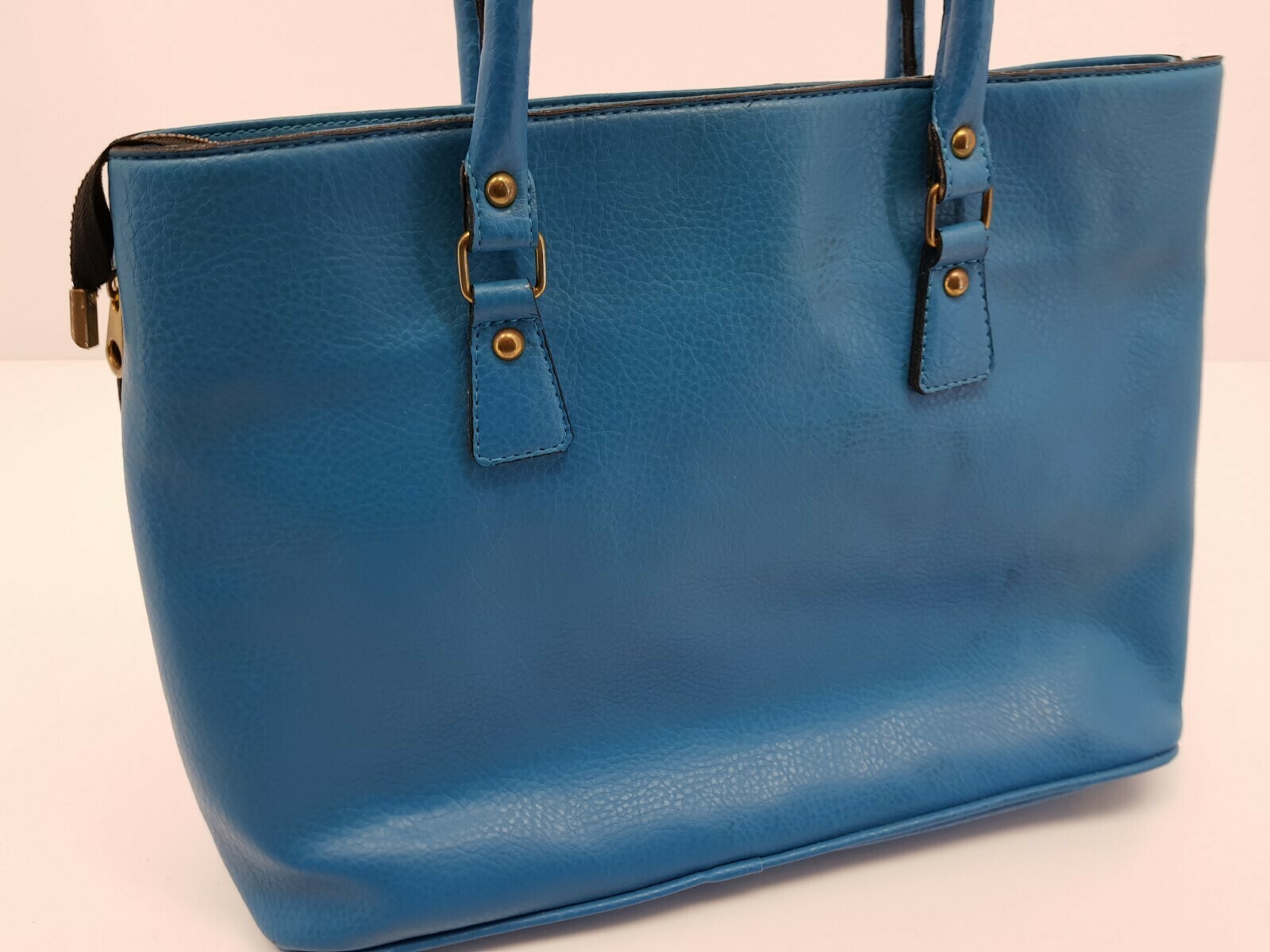 torebka-prada-milano-dal-1913-kolor-niebieski