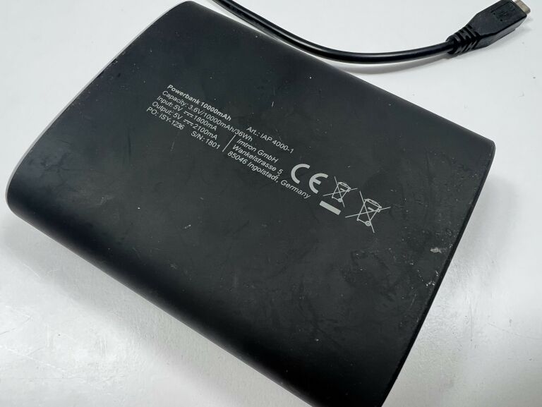 POWERBANK ISY 10000 MAH CZARNY