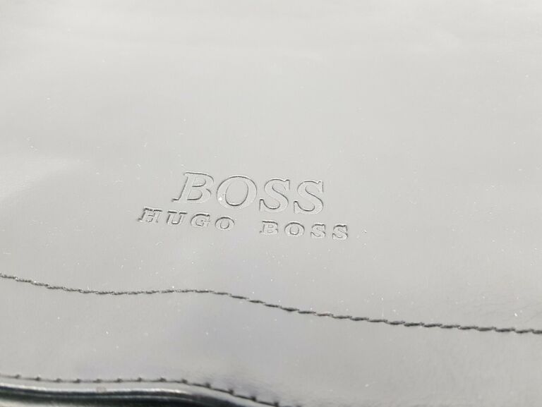 teczka-hugo-boss-stan-uzywany