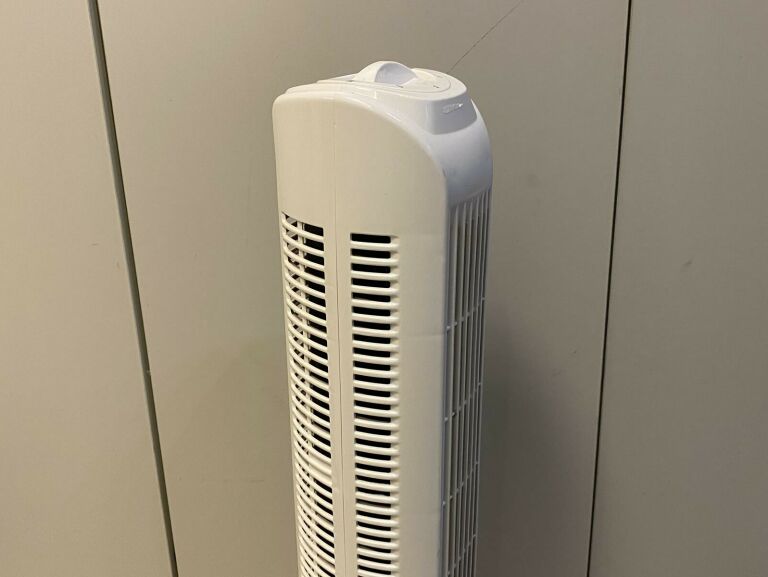 wentylator-kolumnowy-tf-35a-kolor-dominujacy-bialy