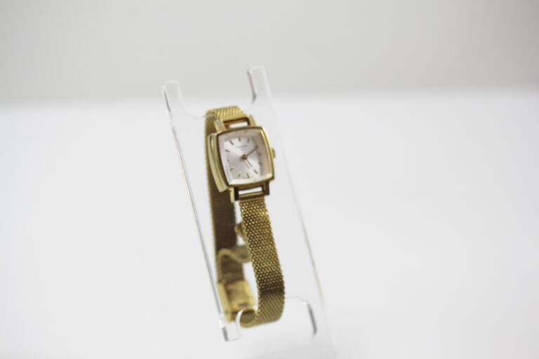 DAMSKI ZEGAREK TISSOT LOVELY SQUARE SWISS MESH 30