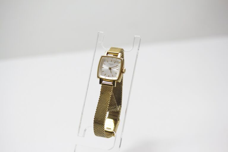 DAMSKI ZEGAREK TISSOT LOVELY SQUARE SWISS MESH 30