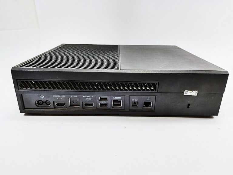 KONSOLA XBOX ONE 1 TB