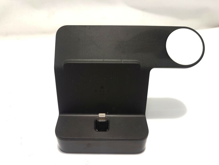 belkin-stacja-dokujaca-do-iphone-apple-watch-wejhera-11-nowy-dwor-gdanski
