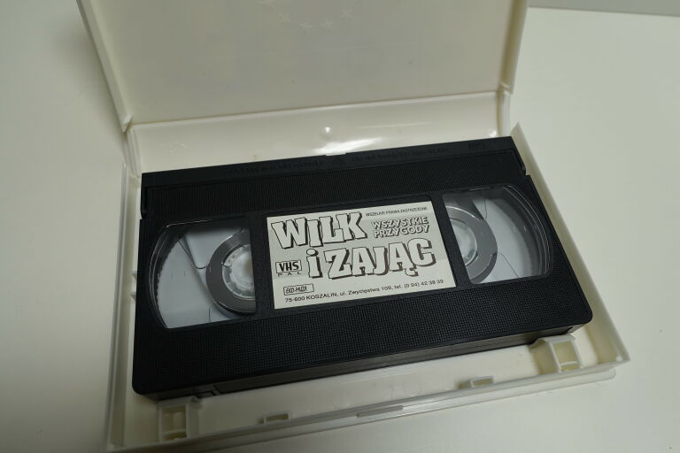 kaseta-vhs-wilk-i-zajac-stan-uzywany